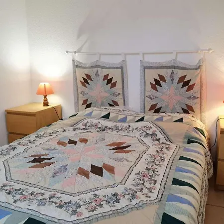 T2 Cabine, Proche Plage, Commerces, Parking Prive, Terrasse Sud-est, 5 Pers - Fr-1-326-582 Apartman *