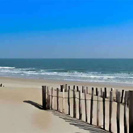 T2 Cabine, Proche Plage, Commerces, Parking Privé, Terrasse Sud-est, 5 Pers - Fr-1-326-582 Appartement